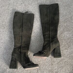 Elegant Black Knee-High Women's Boots